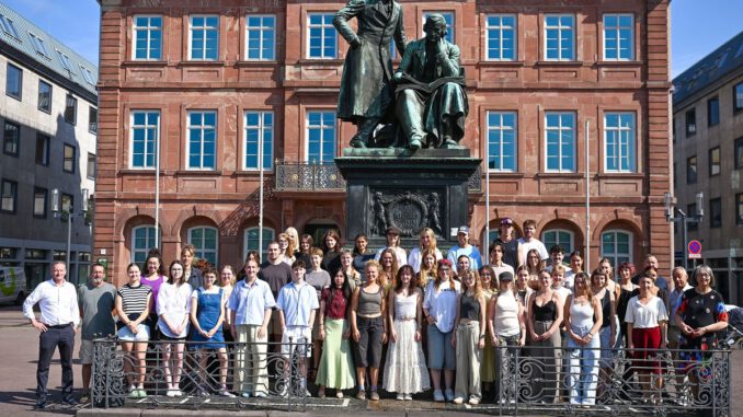 Doppelabschluss in dreieinhalb Jahren: BGBA Hanau begrüßt 46 neue Studierende
