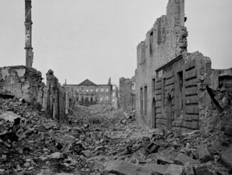 Gedenken in Hanau an die Zerstörung der Innenstadt 1945