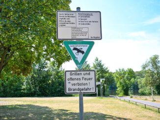Hanau verbietet offenes Grillen und Lagerfeuer in öffentlichen Anlagen wegen Brandgefahr