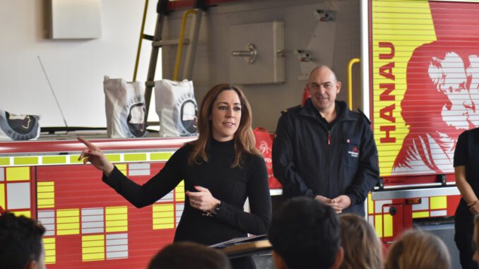 Hanauer Feuerwehr zeichnet 17 Schulklassen beim Jubiläums Malwettbewerb aus Hanauer Feuerwehr zeichnet 17 Schulklassen beim Jubiläums Malwettbewerb aus