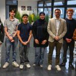 Hanauer Schüler diskutieren Schulbau, Ganztagsbetreuung und Demokratieprojekte mit Bürgermeister