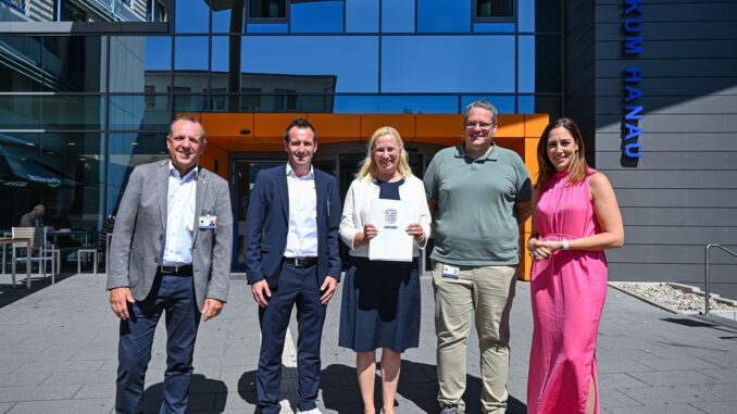 Klinikum Hanau erhält 1,576,452 Euro für Ausbau der IT Infrastruktur und Schutz vor Cyberangriffen Klinikum Hanau erhält 1,576,452 Euro für Ausbau der IT Infrastruktur und Schutz vor Cyberangriffen