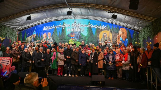 Rund 115 Freiwillige in Hanau erhalten Hessische Ehrenamts Card Rund 115 Freiwillige in Hanau erhalten Hessische Ehrenamts Card