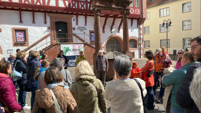 Rundgang durch Hanau erklärt Entwicklung von Altstadt zur Neustadt
